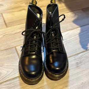 Dr. Marten 1460 Women’s Boots